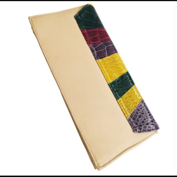 PRIMARK Vegan Leather Envelope Clutch With Button Enclosure Geo Bag/Purse Beige - Picture 4 of 6